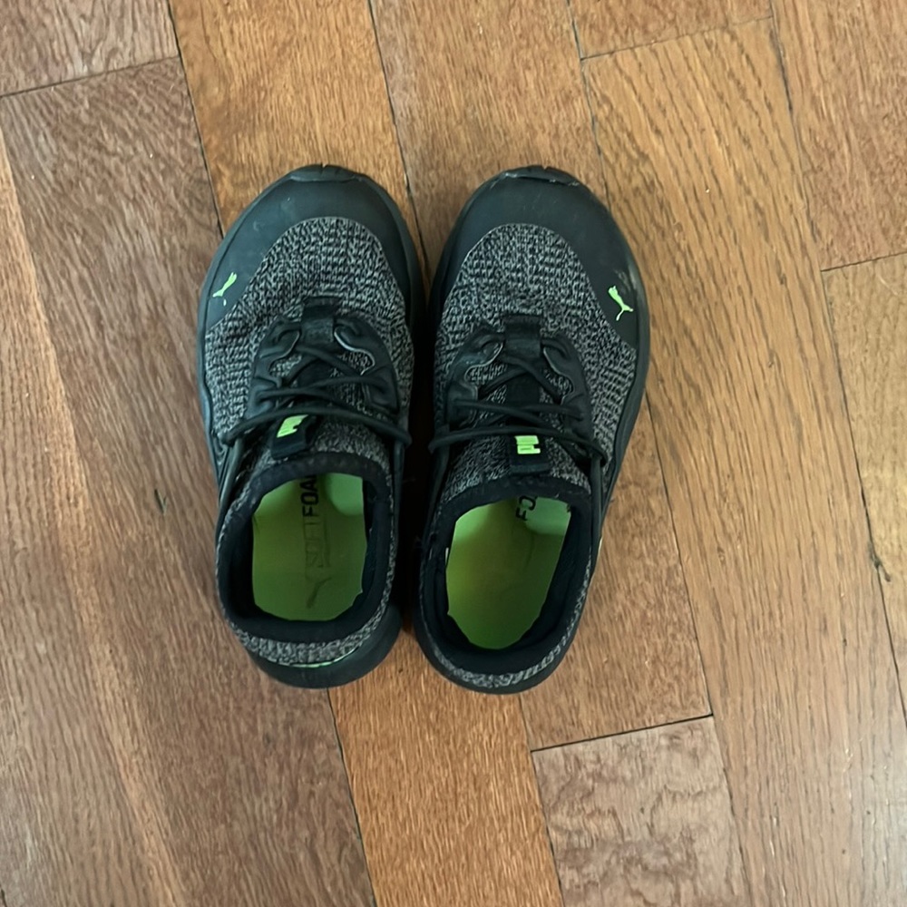 Kids Puma slip on shoes